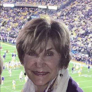 Meet your Posher, Debra